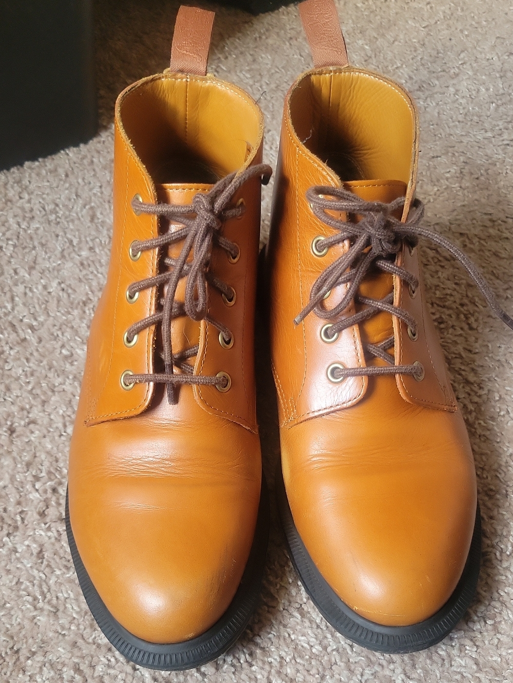 Dr. Martens Women's Amber Tan Leather Lace-Up Boots